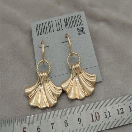 Brinco Aros Manufacturers Selling Fashionable Joker Street Snap In Europe And The Pure Fresh Temperament Stud Earrings Ta71