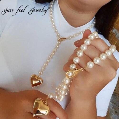 JUST FEEL 2020 Elegant Pearl Choker Necklaces For Women Gold Color Metal Heart Pendant Necklace Long Chain Jewelry Party Gifts