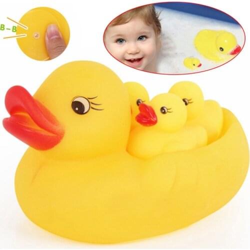 4Pcs Rubber Yellow Duck Family Bath Set Floating Bath Tub Toy AN88