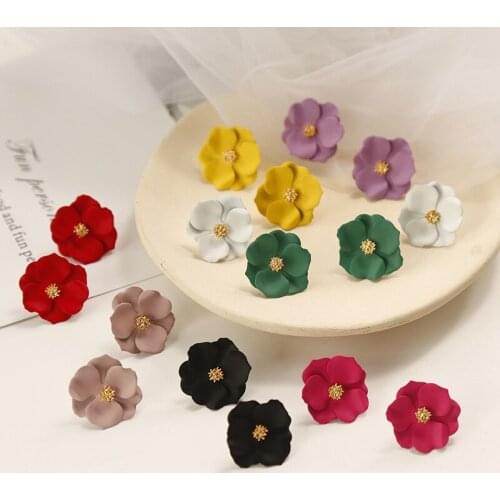U-Magical Summer Cute Flower Spray Dangle Earrings for Women Temperament Multicolor Imitation Petal Party Earrings Jewellery
