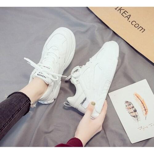 Women Vulcanized Shoes Designer Shoes 2021 New Fashion Running Shoes Comfortable Breathable Tenis Feminino Womens Snekers Light