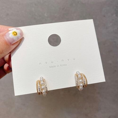 Sweet Girl New Earrings Atmospheric Net Red Fashion Wild C-shaped Pearl Crystal Niche Temperament Earrings Womens Clothing