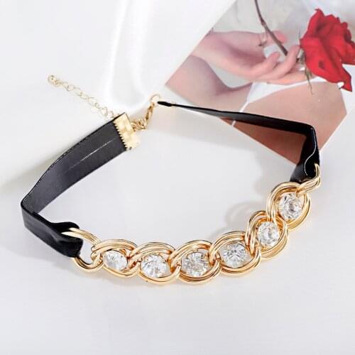 Korean Hot Selling Fashion Jewelry Copper Inlaid Zircon Cortex Luxury Shiny Necklace Sexy Ladies Party Necklace 2021