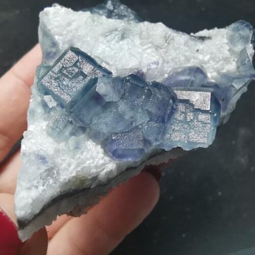 104.8gNatural green blue fluorite, crystal mineral crystal specimen