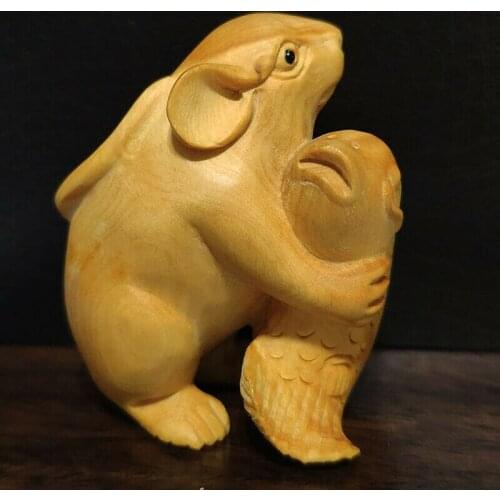 CQ108 - 2" Hand Carved Boxwood Netsuke Figurine Carving: Mouse and Fish
