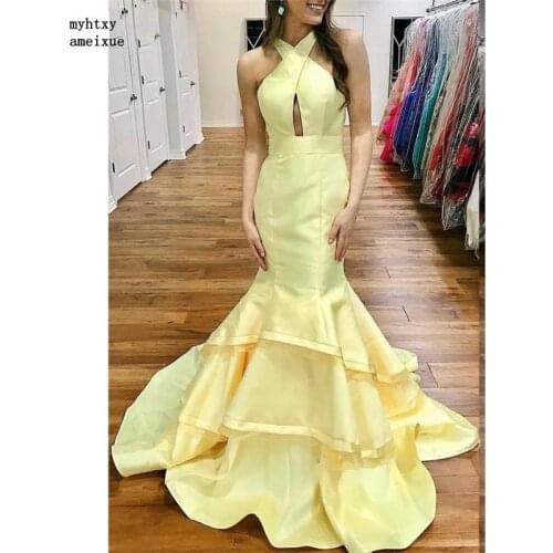 China Yellow Halter Sleeveless Court Train Mermaid Satin Pleated Evening Dresses Barato Vestidos De Fiesta De Noche Cheap