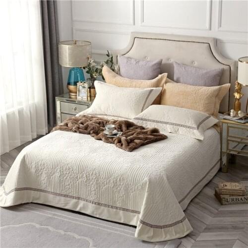 Europe Jacquard Quilted Fleece Thick Bedspread Bed Cover set Queen size 3Pcs Bed spread set Pillow shams Brown Grey Beige color