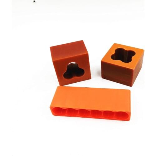 1pcs 18650 Battery Fixture Welding Fixed Triangle Square Fixture For 18650 lithium battery Pack Spot Welders Fixture
