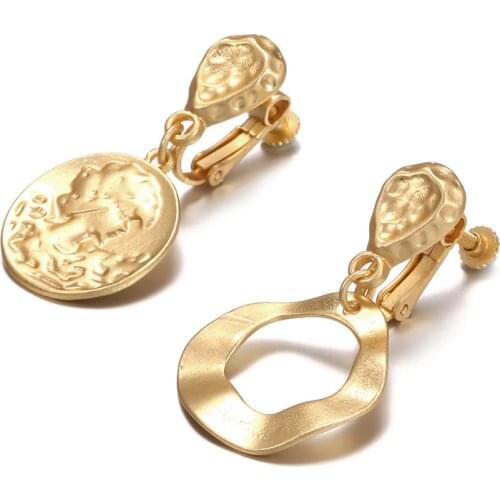 European and American advanced sense of retro temperament metal atmosphere French round portrait asymmetric earrings delicate pe