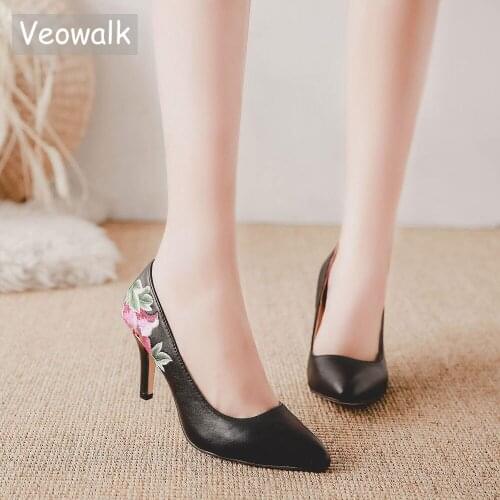 Veowalk Genuine Lambskin Leather Women Embroidered 7cm Stiletto High Heel Shoes Pointed Toe Retro Ladies Slip on Pumps Black
