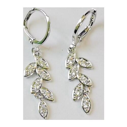 Wholesale Charm Leaves Earrings for Women Exquisite Tiny Zirconia Fashion Earings Elegant Korean Crystal Wedding Jewelry