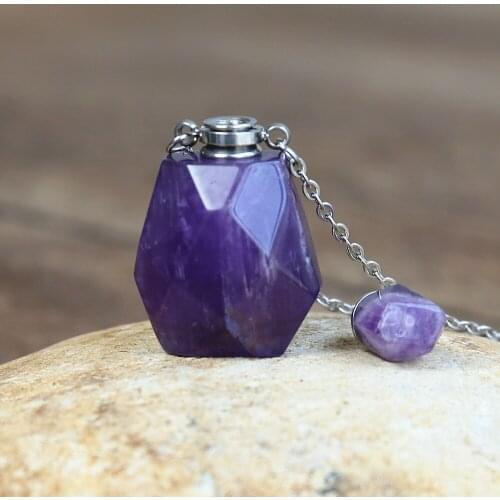 Natural Gems Stone Essential Oil Diffuser Perfume Bottle Pendant Necklace Purple Crystal Necklace Women Jewelry Gift