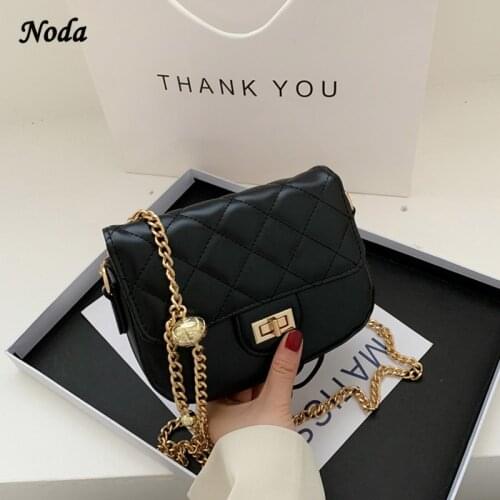 French Texture Popular Messenger Bag Female 2021 New Trendy Net Red Wild Small Fragrant Style Diamond Chain Small Square Bag