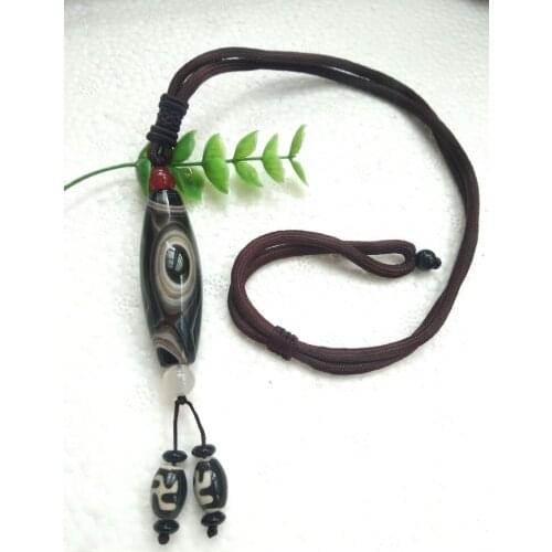 Distinctive Chalcedony Nature Vein Eye Pendant Pupilla Dzi Bead Amulet Heavenly Eye Hanging Bless