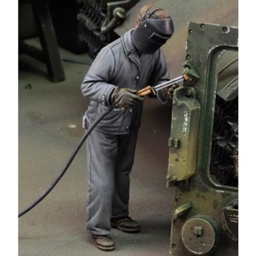 1/35 Resin Model figure GK Soldier WELD MAN - NO. 3 WWII Military theme Unassembled and unpainted kit