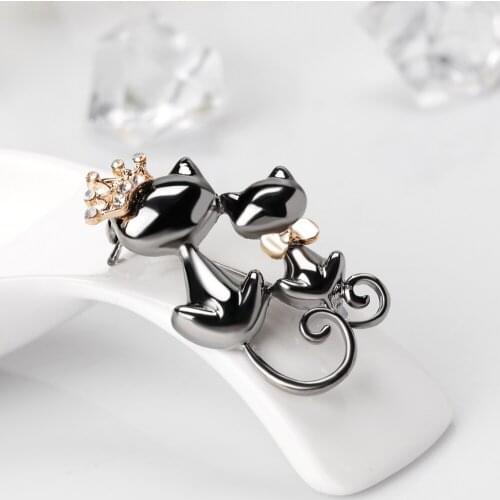 Mother Daughter Cats Brooches Crystal Crown Queen Corsages Pin Women Hats Scarf Suit Brooch Clothes Buckles