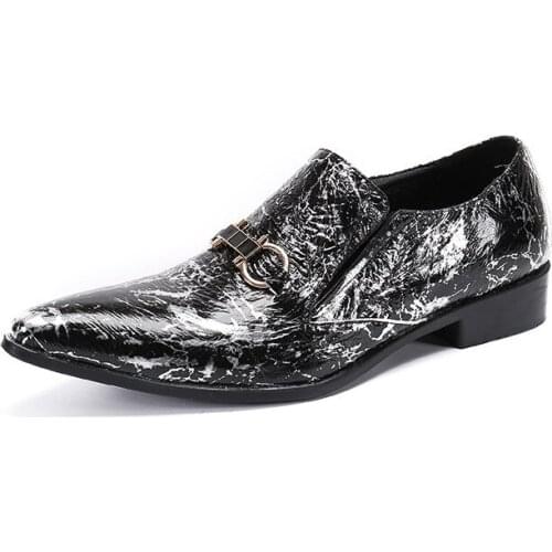 Summer Casual New Mens Classic Fashion Shoes Personalized Pointed Graffiti Cowhide Leather Lazy Mens Shoes