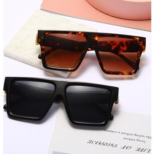 Oversized Square Sunglasses Women Fashion Shades for Women Retro Sun Glasses Women Big Frame Vintage Shade Glasses Gafas Hombre