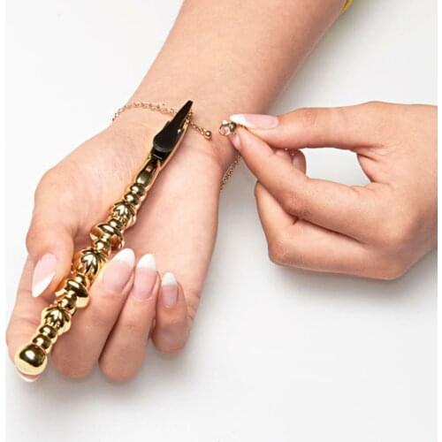 Portable Jewelry Bracelet Wearing Auxiliary Clip Fixed Assist Tool for Women Elderly Anniversary Christmas Birthday Gifts