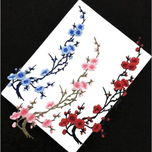 1PCS Red Black Plum Blossom Flower Applique Clothing Embroidery Patch Fabric Sticker Iron on Sew on Patch Sewing Accessories