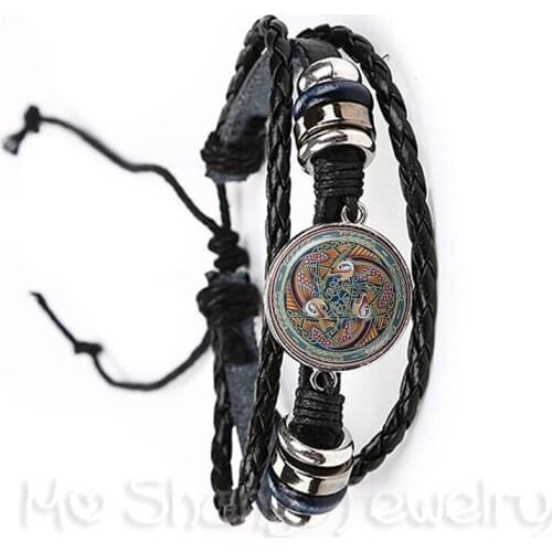 Celtics Logo Bracelet Handmade Wicca Jewelry Talisman And Treatment Of Injury FIT Religion Belief Souvenir Black/Brown Leather