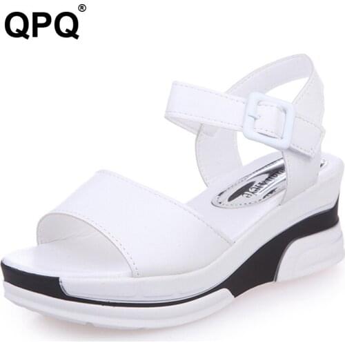 2017 New Platform Sandals Women Summer Shoes Soft Leather Casual Shoes Open Toe Gladiator wedges Trifle Women Shoes Flats XC23