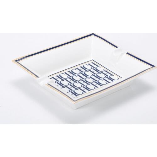 CHCH Ashtray Large Ceramic Ashtray Gift Living Room Creative Vintage Personality Desk Home accessories Ashtray Luxury