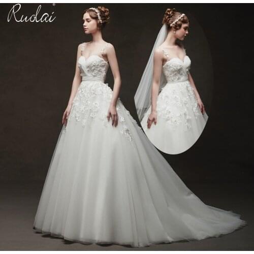 New design 3D flower spaghetti strap A line wedding gowns low back wedding dress 2019