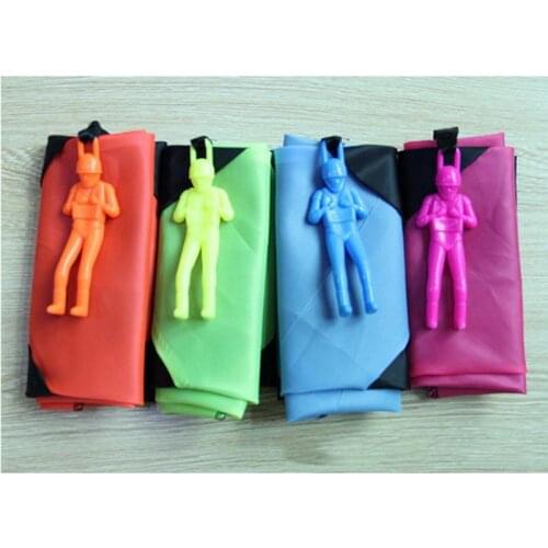 New Kid Children Tangle Free Funny Toy Parachute Kite Outdoor Play Game Soldier Sports Toy Figure Random Color For Baby Kids