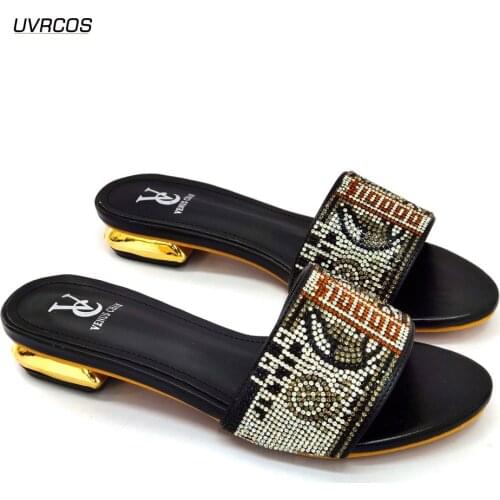 Latest Design 2021 Women Shoes Wedding Shoes for Women Bride Nigerian Women Party Shoes Decorated with Rhinestone Elegant Pumps