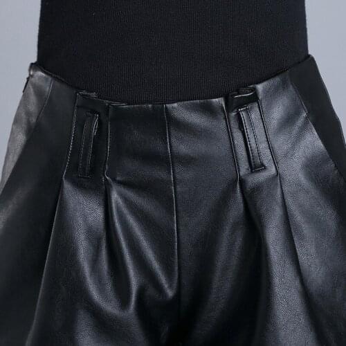 New Winter Women Wide Leg Shorts Korean Style Slim Fit PU Leather Shorts Female Fashion Solid High Waist Shorts Plus Size M-4XL
