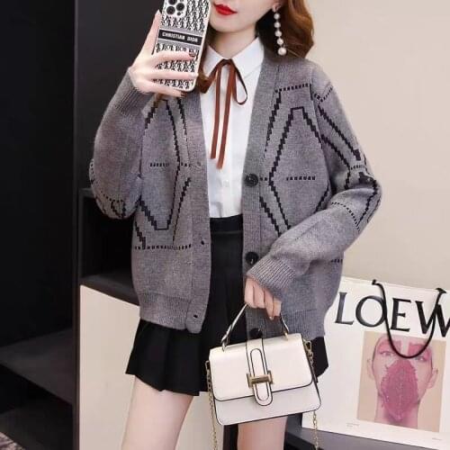 Womens v-neck diamond cardigan loose jacket retro autumn and winter new sweater womens knitted long-sleeved all-match blouse