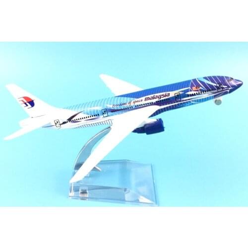 MALAYSIA AIRLINERS 16CM MALAYSIA 777 MODEL PLANE AIRCRAFT TOYS FOR CHILDREN AIRPLANE GIFTS ORNAMENT