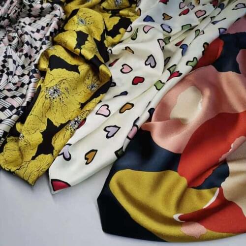 Satin Print Fabric Soft Shiny Bridal Dress Material Silk Crepe Satin Charmeuse Tissue