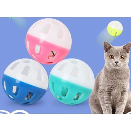 3.8cm colored plastic bell ball Pet cat toy ball Parrot Toy Bird Hollow Bell Ball Attract pet attention Stitching two-color ball