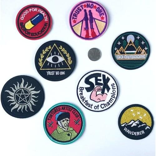 PGY 1 PCS Round Punk Parches Embroidered Iron on Patches for Clothing DIY Stripes Stickers Astronaut Badges Garment Appliques H