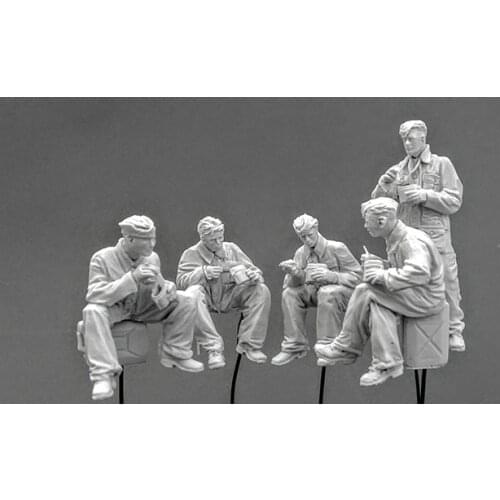 Unassambled 1/35 ancient crew include 5 rest Resin figure miniature model kits Unpainted