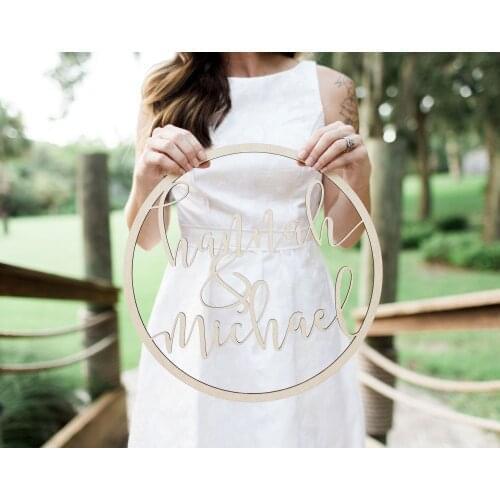Custom Wedding Sign Hoop Style Circle with Names or Phrase, Wedding decoration Photo Prop Wall Sign for Bride & Groom