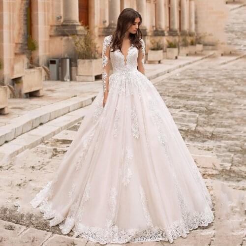 Boho Sexy V neck Tulle Ball Gown Long Sleeve Wedding Dresses Appliques Lace Custom Made Bridal Gowns Button Back 2020