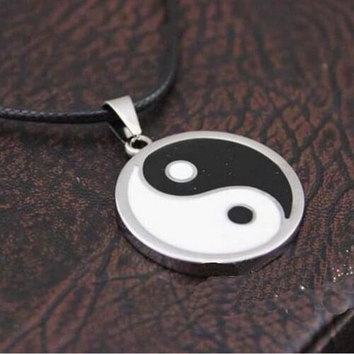 1Pcs Chinese Style Yin Yang Tai Chi Pendant Necklaces Black White Couples Paired Necklace For Men Women Friends Gift 3cm*3cm