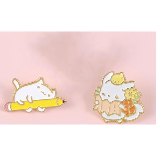 Cute Cartoon Cat Pencil Brooch Cactus Shirt Badges Enamel Pins Broches for Men Women Badge Pines Brooches Jewelry Accessories