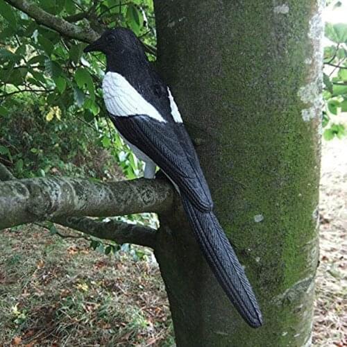 Artificial Magpie Shape Decoy Pigeon Home Decor Realistic Magpie Ornament