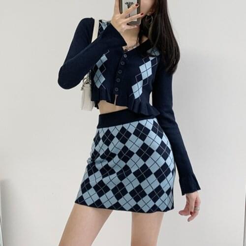 WOMENGAGA Korean Contrast Diamond Lattice Knitting Two Piece Set V-neck With Ruched Cardigan + High Waist Package Hip Skirt Mo3x