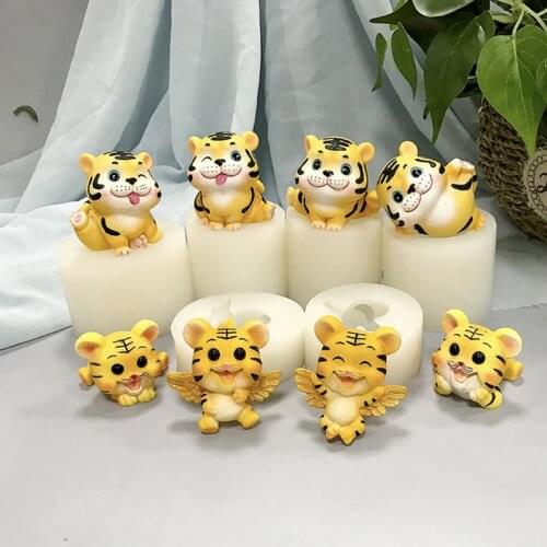 3D Cute Tiger Candle Epoxy Resin Mold Aromatherapy Plaster Soap Silicone Mould DIY Crafts Jewelry Pendants Casting Tools