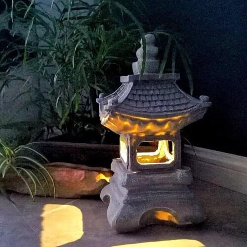 Japanese Palace Pagoda Courtyard Furnishings Indoor and Outdoor Solar Street Lamp Garden Landscape Decoration Resin Crafts
