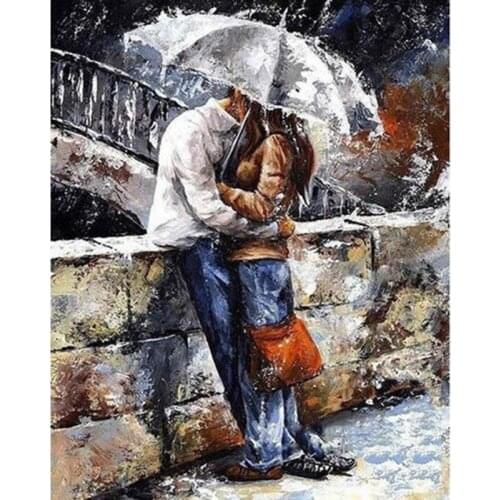Full square round 5D DIY diamond painting couple kissing in the rain embroidery cross stitch mosaic painting decoration gift