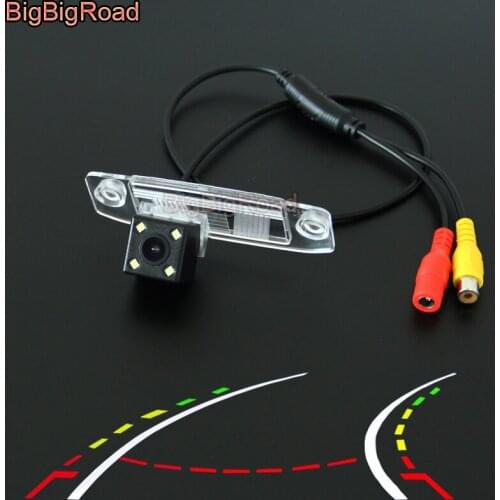 BigBigRoad Car Intelligent Dynamic Tracks Rear View Backup Camera For Hyundai Veracruz / Mistra 2013 2014 2015 2016 Night Vision