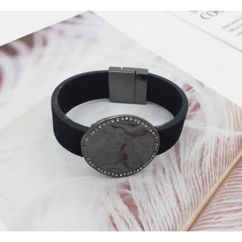 Round Alloy Fashion Rhinestone Bracelets & Bangles for Women Wide Leather Chain Magnet buckle Jewelry pulseiras bijoux femme