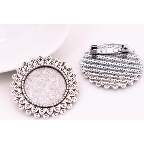 New Fashion 2pcs 20mm Inner Size Antique Silver Plated Brooch Pin Flower Style Cabochon Base Setting