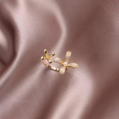 Wproduby White Rings